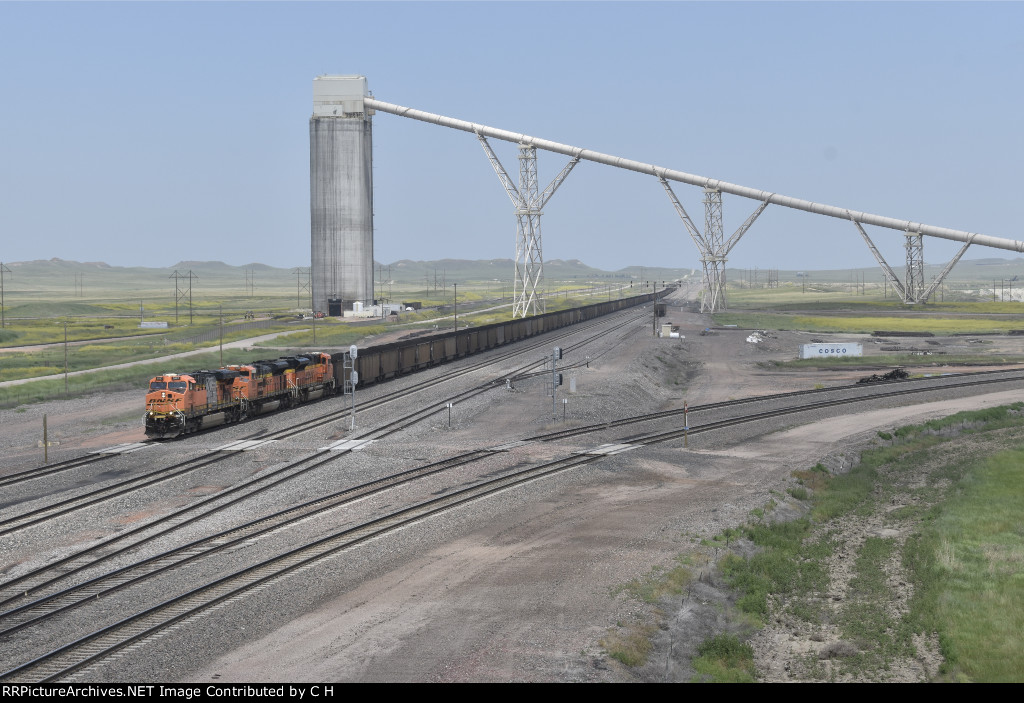 BNSF 5987/9288/8557